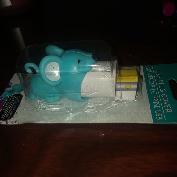 USB plug cover - Picture 3 of 4